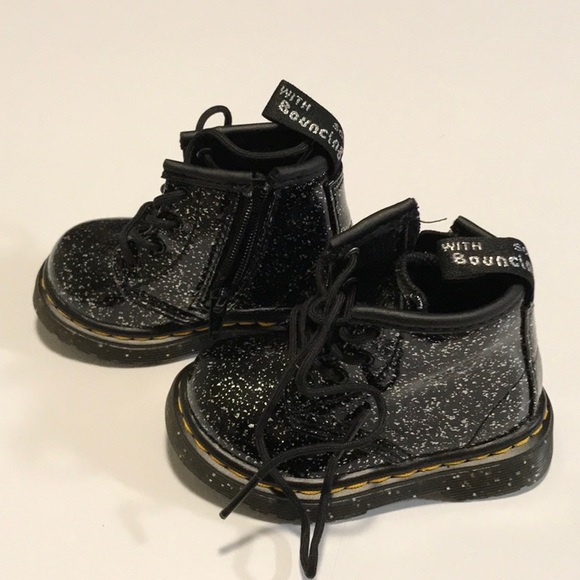 New Toddler Dr Martens black sparkle combat boots - size 4 - Picture 3 of 8